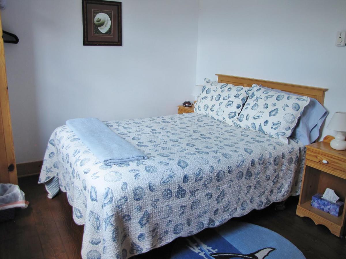 Larinda'S Landing Oceanfront Cottages Халифакс Екстериор снимка