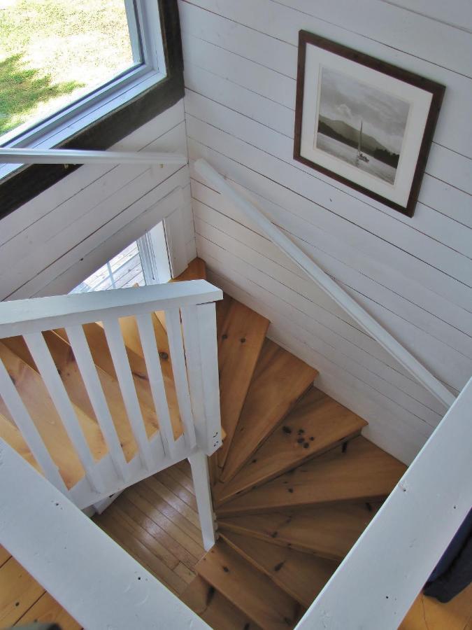 Larinda'S Landing Oceanfront Cottages Халифакс Екстериор снимка